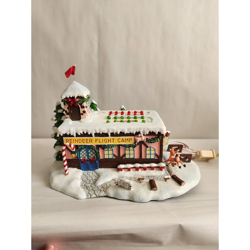 Hawthorne Village Coach Comet's Flight Camp Rudolph Christmas Town Village 79054